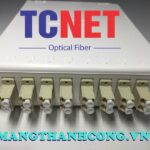 Hop phoi quang odf 8fo ftth8 lc duplex om3 trang kem 4.jpg