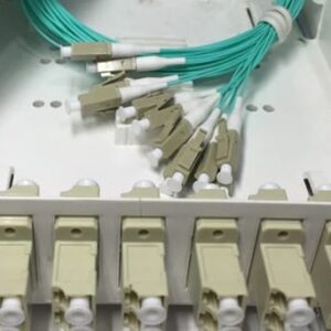 8FO FTTH8 ODF Optical Distribution Box LC Duplex OM3 White Cream