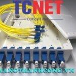 Hop phoi quang odf 8fo ftth8 lcupc duplex sm trang kem 3.jpg