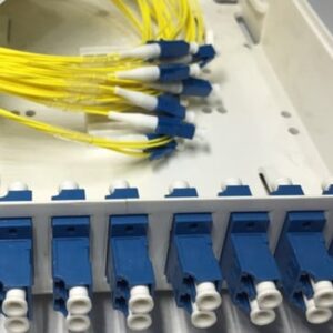 8FO FTTH8 ODF Optical Distribution Box LC/UPC Duplex SM White Cream