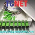 Hop phoi quang odf 8fo ftth8 scapc 12 mau simplex trang kem 2.jpg