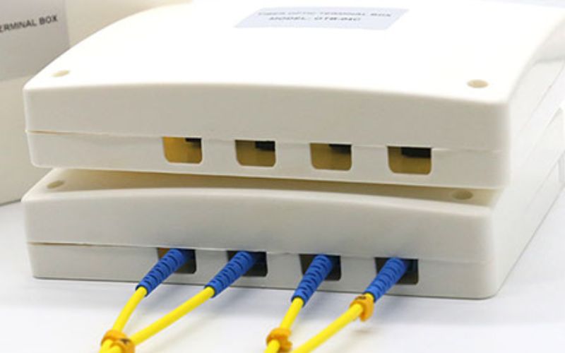 Hộp phối quang 4FO