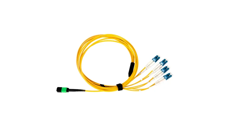 Ứng dụng dây nhảy MPO 40G 100G trong hệ thống mạng tốc độ cao 5 Dây nhảy quang breakout MPO sang 4 đầu LC duplex, vỏ singlemode màu vàng